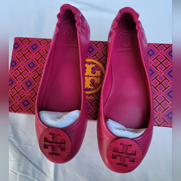 TORY BURCH Dark Azalea  Minnie Travel Ballet with Logo Embossed Nappa Leather - Picture 6 of 12